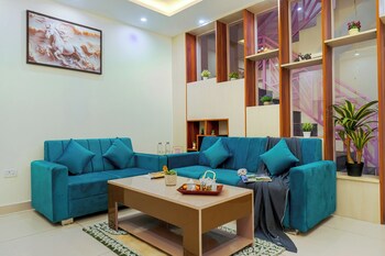 hillshades retreat by alaya stays 6bhk