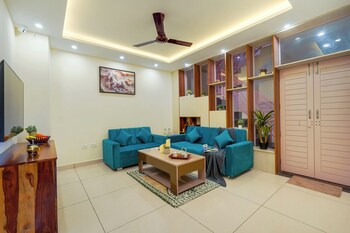 hillshades retreat by alaya stays 6bhk