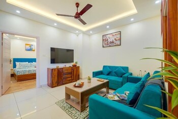 hillshades retreat by alaya stays 6bhk