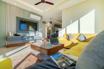 hillshades retreat by alaya stays 6bhk