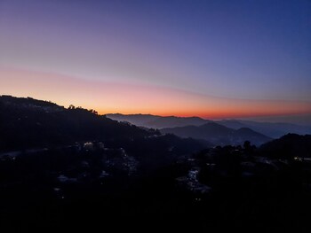 hillshades retreat by alaya stays 6bhk