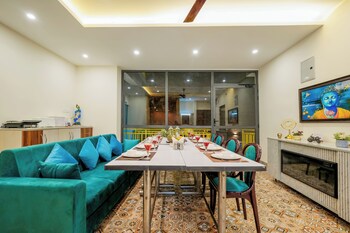 hillshades retreat by alaya stays 6bhk