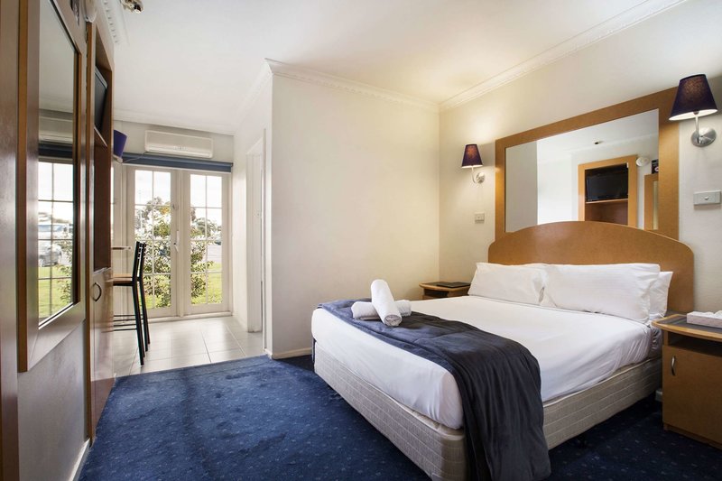 nightcap at skyways hotel