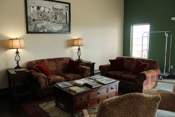 Boarders Inn & Suites By Cobblestone Hotels - Lamar,,2 star