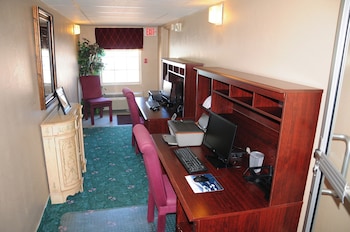 boarders inn and suites by cobblestone hotels lamar