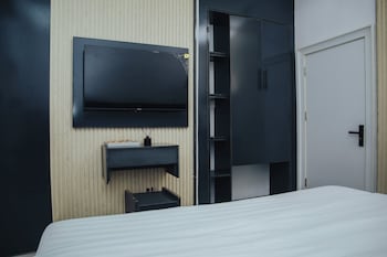 the rock aparthotel