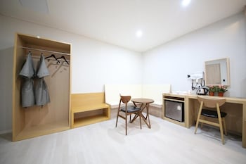 haru hotel