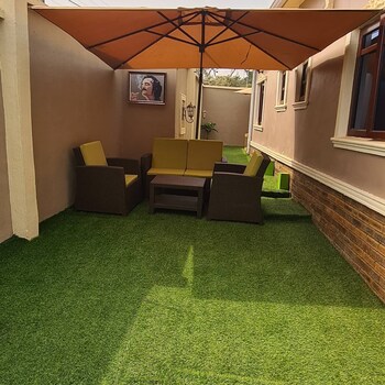 Deedee Luxury Apartments,,5 star