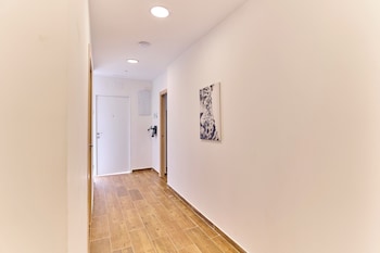 apartamentos alcorcon by gaiarooms