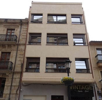 apartamentos prior by gaiarooms