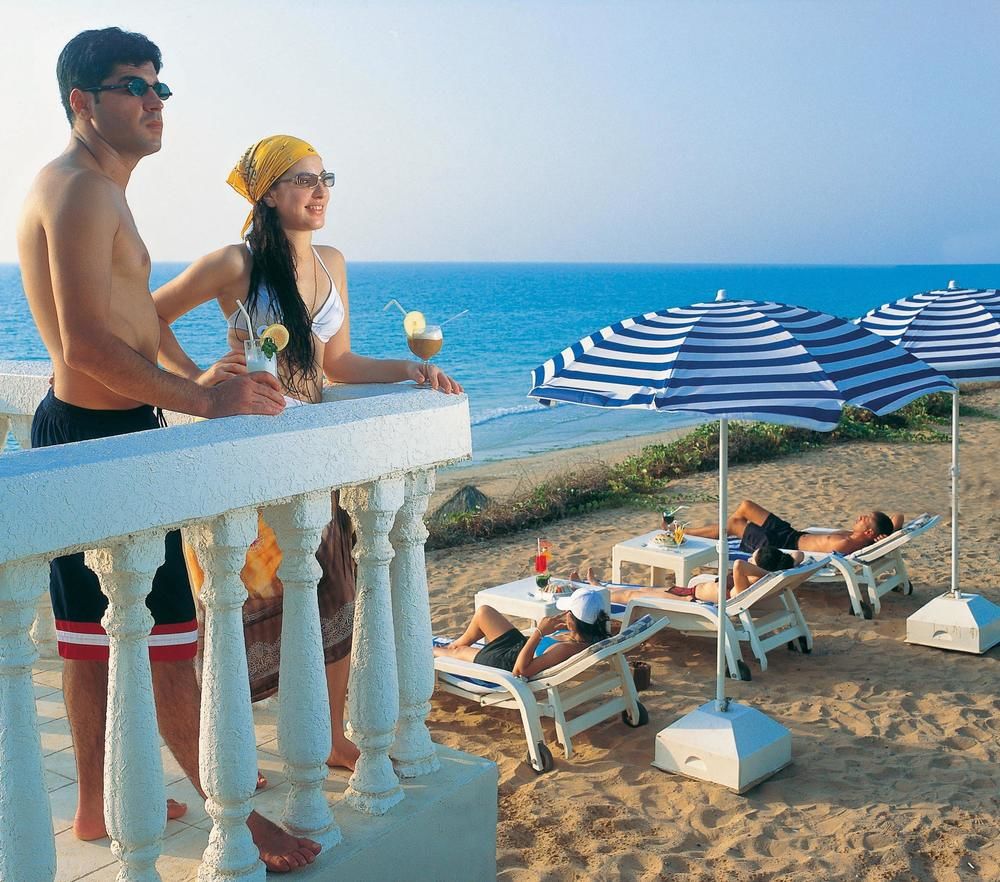 bm beach hotel
