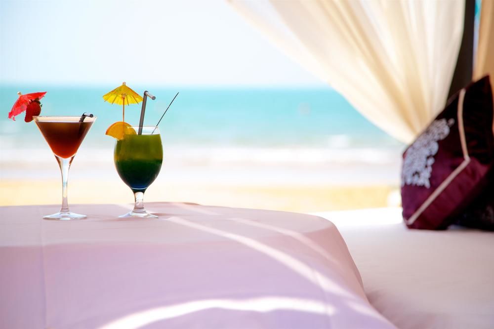 bm beach hotel