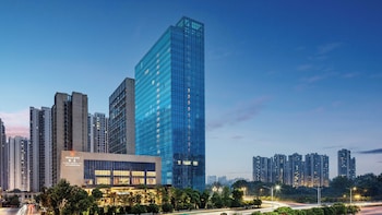 hualuxe guiyang financial city