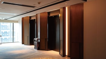 hualuxe guiyang financial city