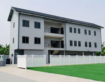 Viks Court,,2 star