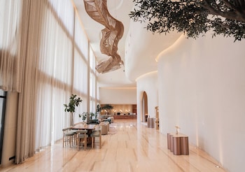 The Forum Hotel And Convention,,5 star