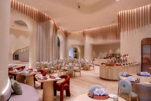 the forum hotel and convention