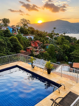 inn house angra dos reis soft opening