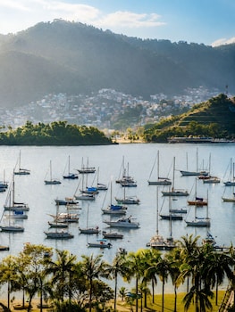 inn house angra dos reis soft opening