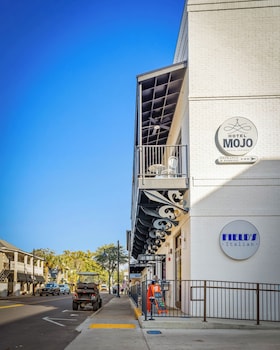Hotel Mojo,,2 star