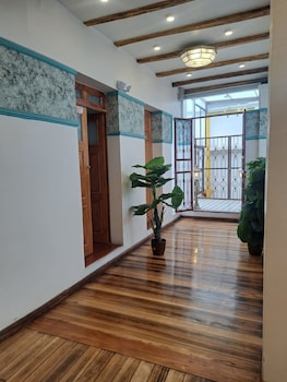 rossa mia hotel boutique