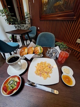 rossa mia hotel boutique