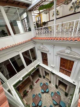 Rossa Mia Hotel Boutique,,3 star