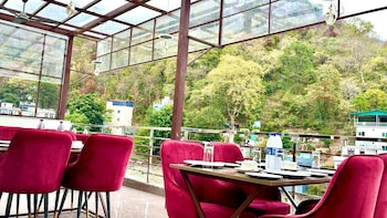 sunburry hotel tapovan rishikesh