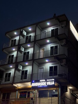 Riveraside Villa,,3 star