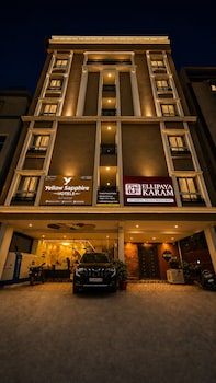 yellow sapphire hotel dlf cyber city