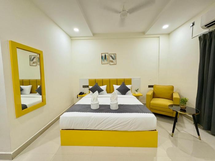 yellow sapphire hotel dlf cyber city