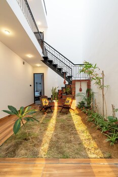 Alaya Stays Ramalaya 8Bhk With Garden,,3 star