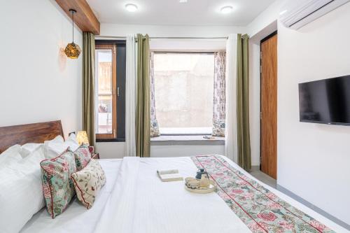 alaya stays ramalaya 8bhk with garden