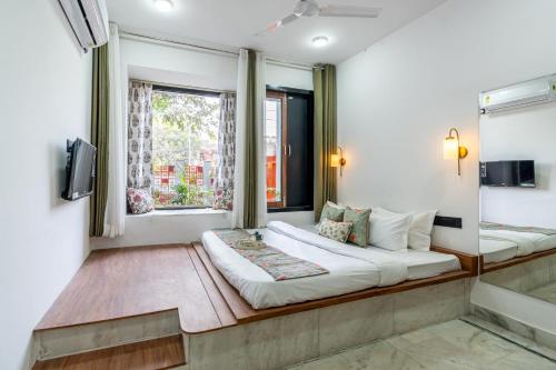 alaya stays ramalaya 8bhk with garden