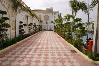 neendar heritage resort