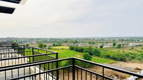 mandhata riverview palace