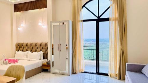 mandhata riverview palace