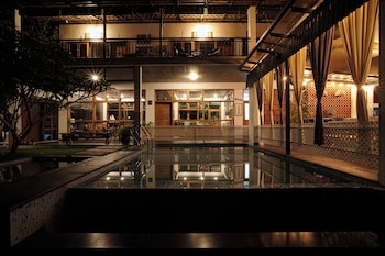 Aambalvilla,,3 star