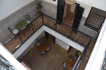 riad ayana