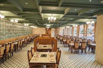 status dine banquet and restaurant