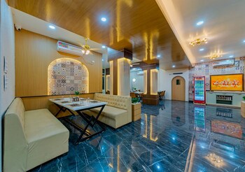 hotel majestic royal akkalkot