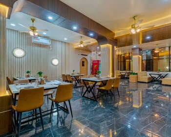 hotel majestic royal akkalkot