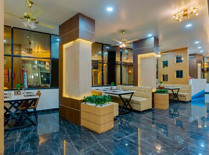 hotel majestic royal akkalkot