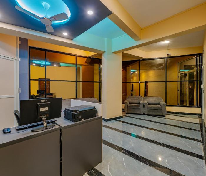hotel majestic royal akkalkot