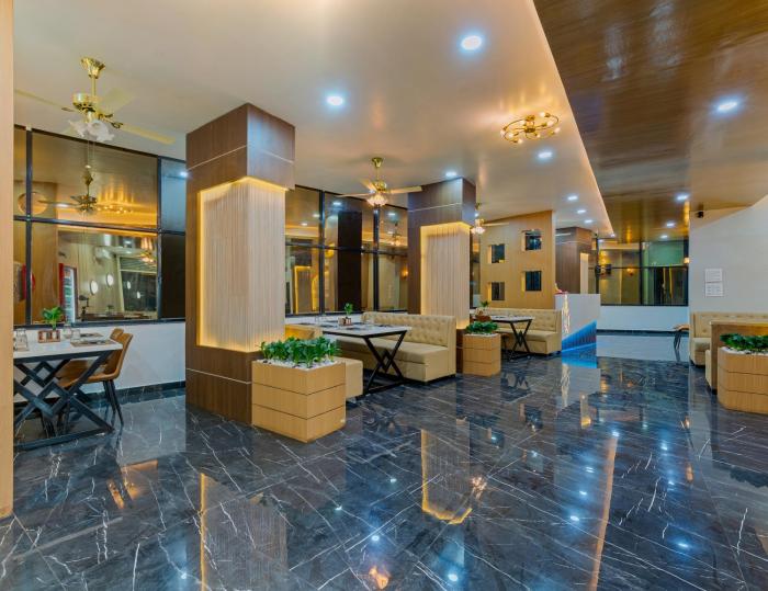 hotel majestic royal akkalkot