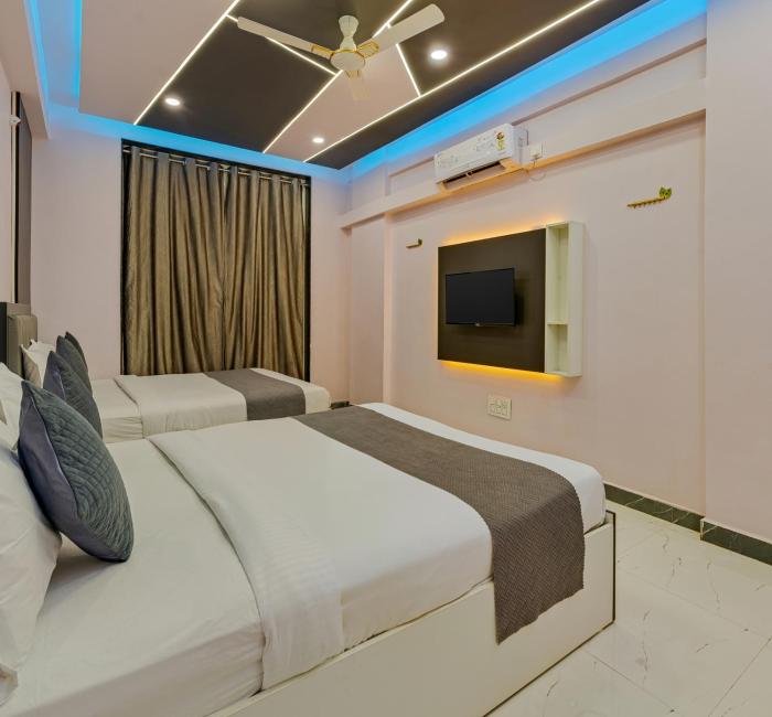 hotel majestic royal akkalkot