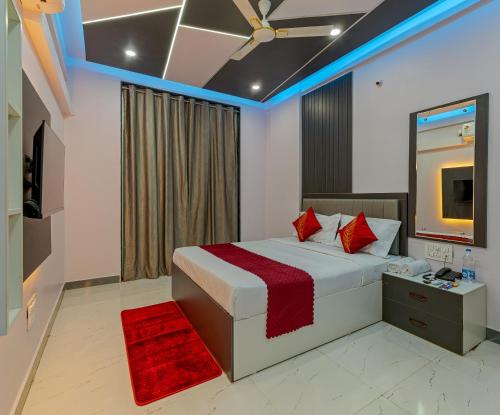 hotel majestic royal akkalkot