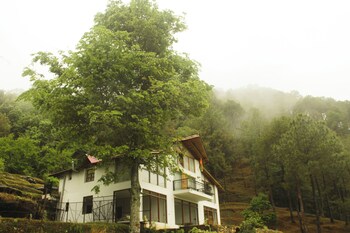 samar villa by trayati stays kasar devi binsar wildlife sanctuary