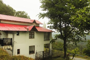 samar villa by trayati stays kasar devi binsar wildlife sanctuary