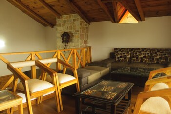 samar villa by trayati stays kasar devi binsar wildlife sanctuary